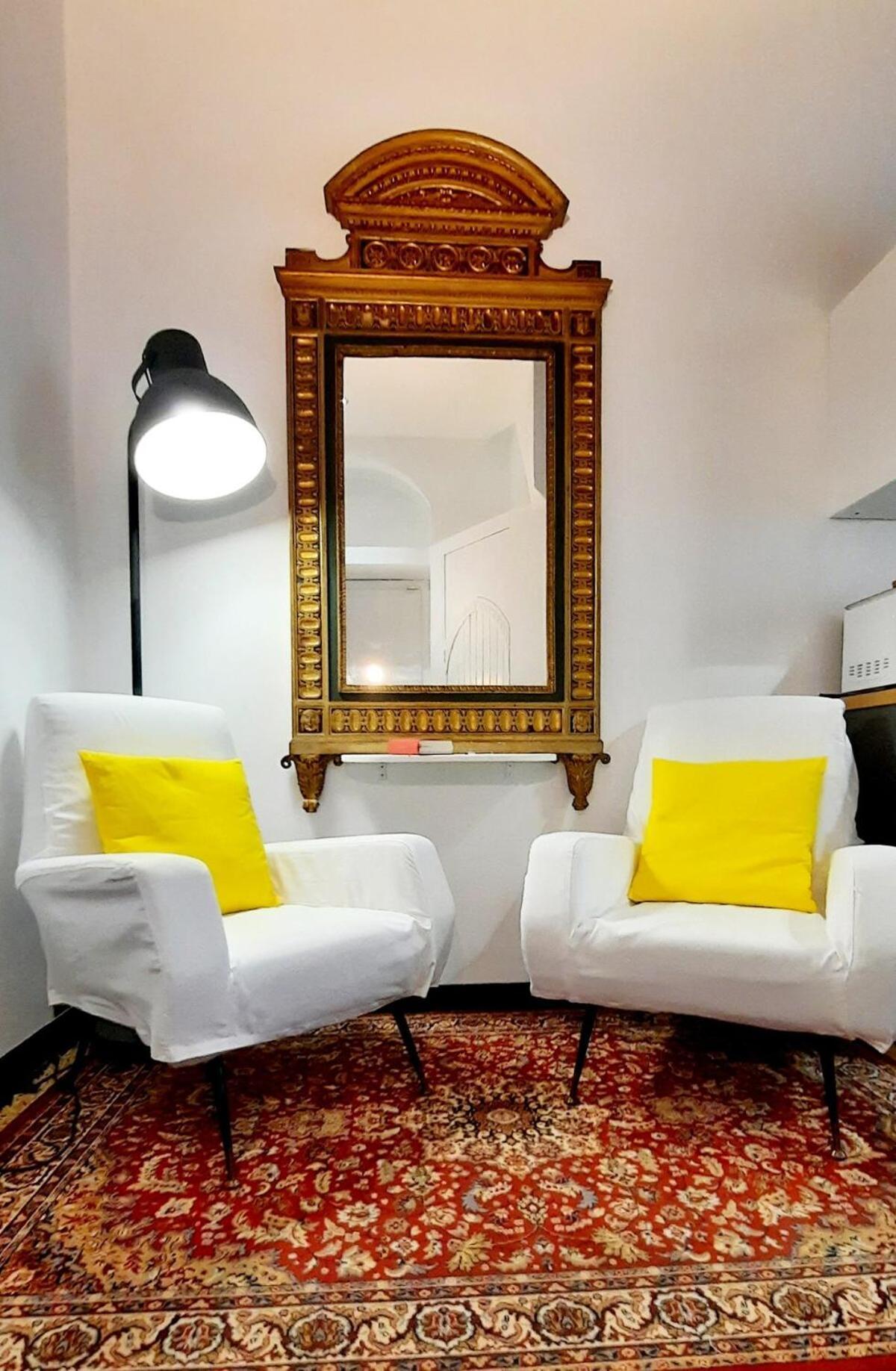 In The Historic Center-navigli Apartment *